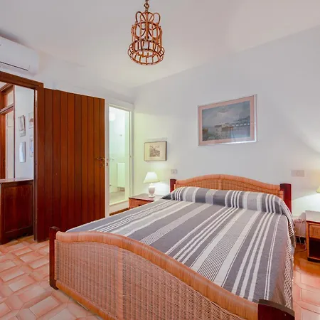 Porto Ercole Maison Vista Mare בית נופש